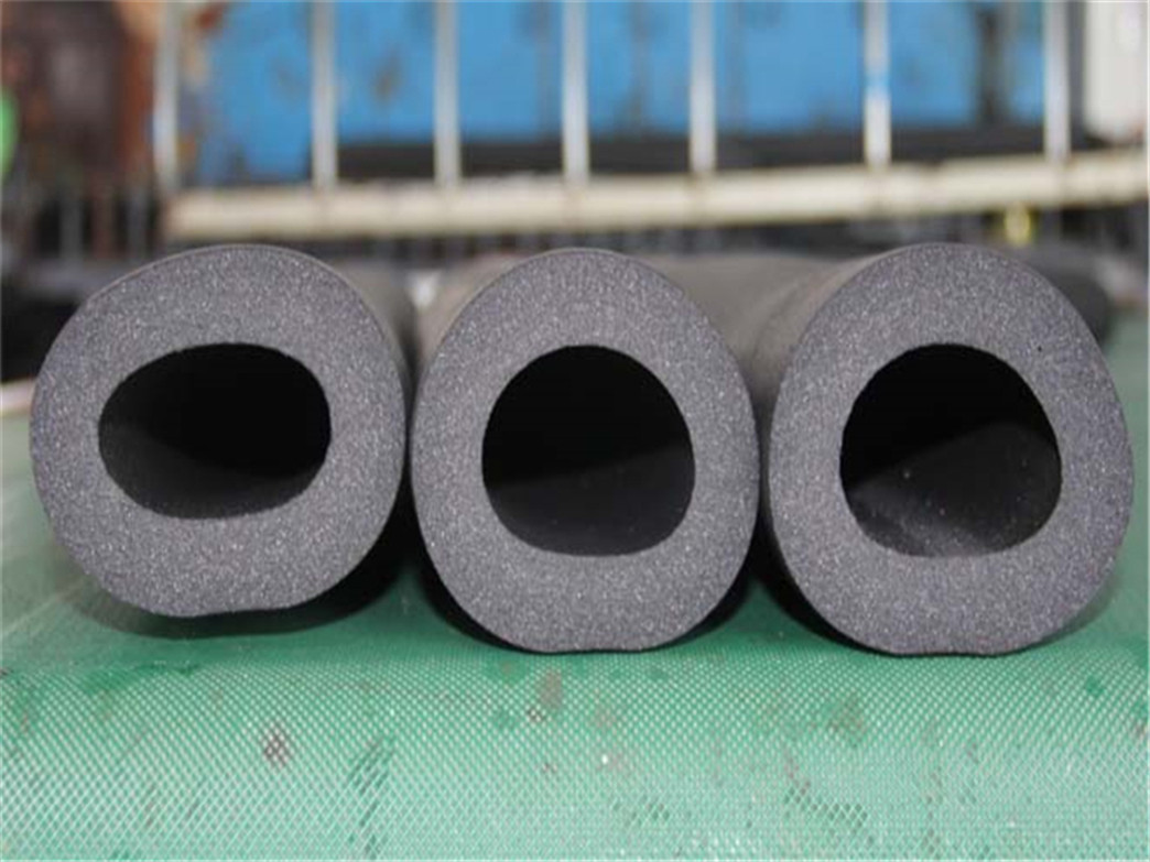 橡塑保溫管發(fā)貨 橡塑保溫管發(fā)貨